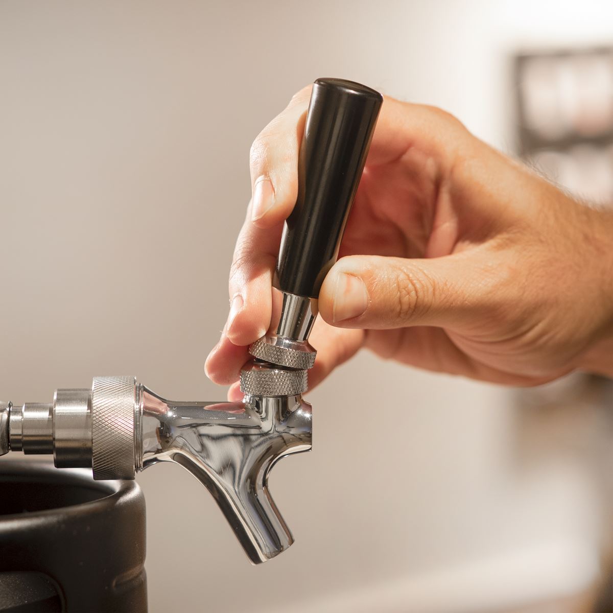 Baridi Mini Keg UK Beer Tap and CO2 Regulator