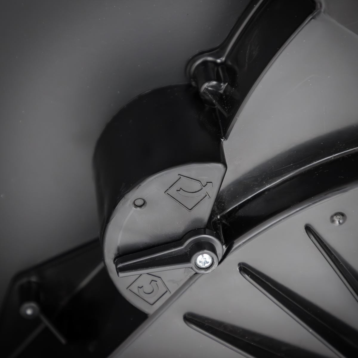 Baridi Visor Cooker Hood Extractor Fan 60cm - Black