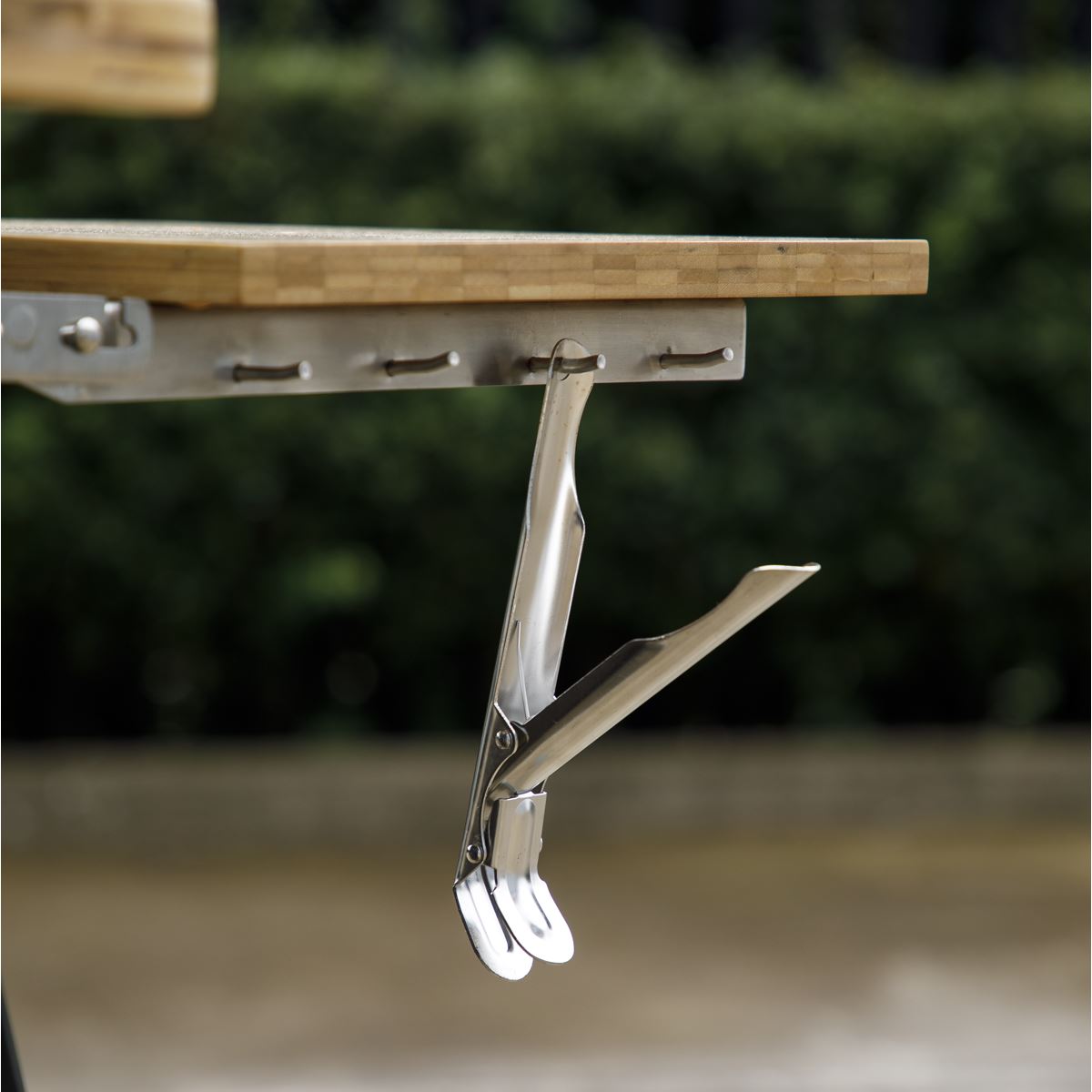 Dellonda Grill Grid Gripper for Kamado BBQs