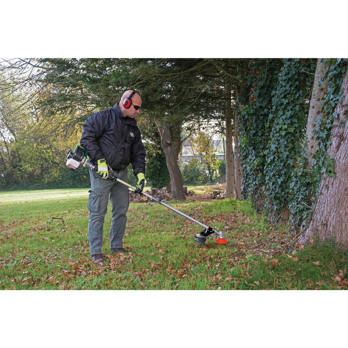 Draper 84706 4 in 1 Petrol Garden Tool 32.5cc