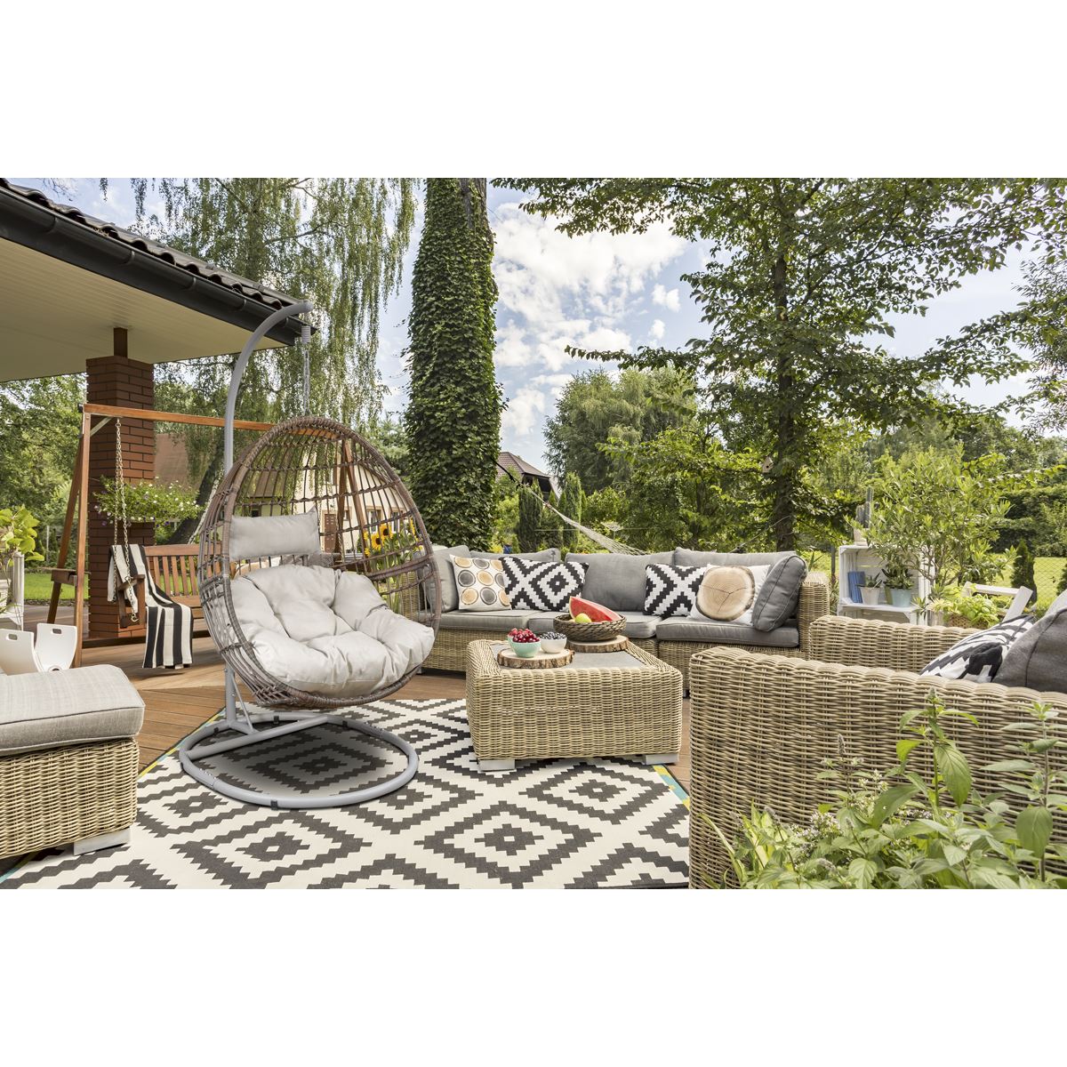 Dellonda Single Swinging Egg Chair with Cushion