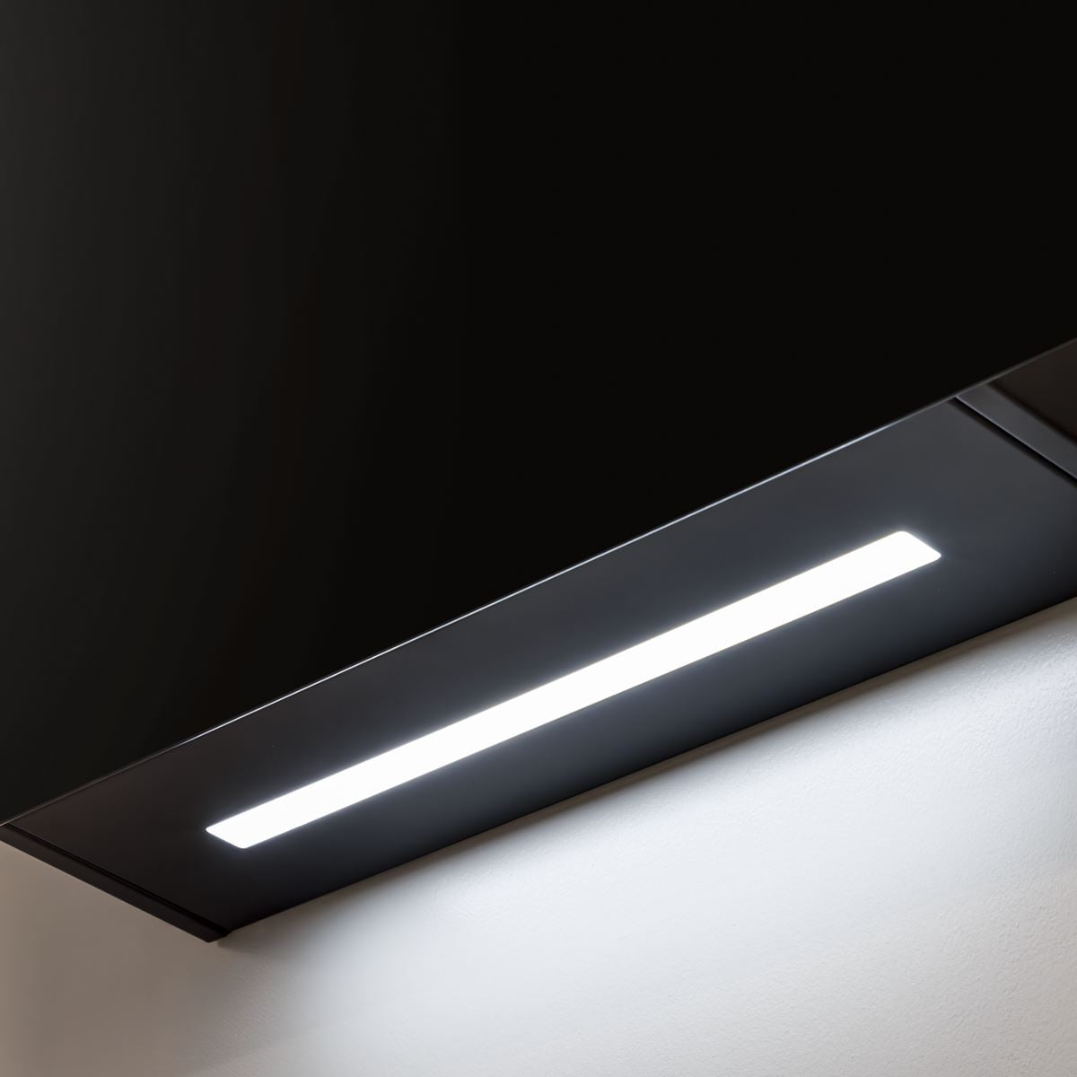 Baridi Angled Chimney Cooker Hood with Touch Controls & Carbon Filters 60cm - Black Glass