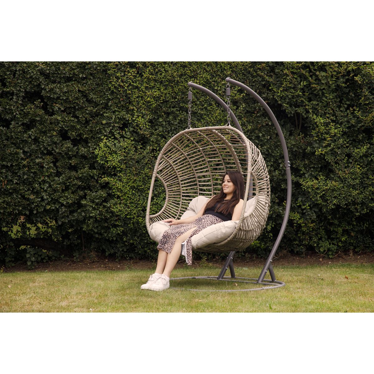 Dellonda Double Swinging Egg Chair with Cushion