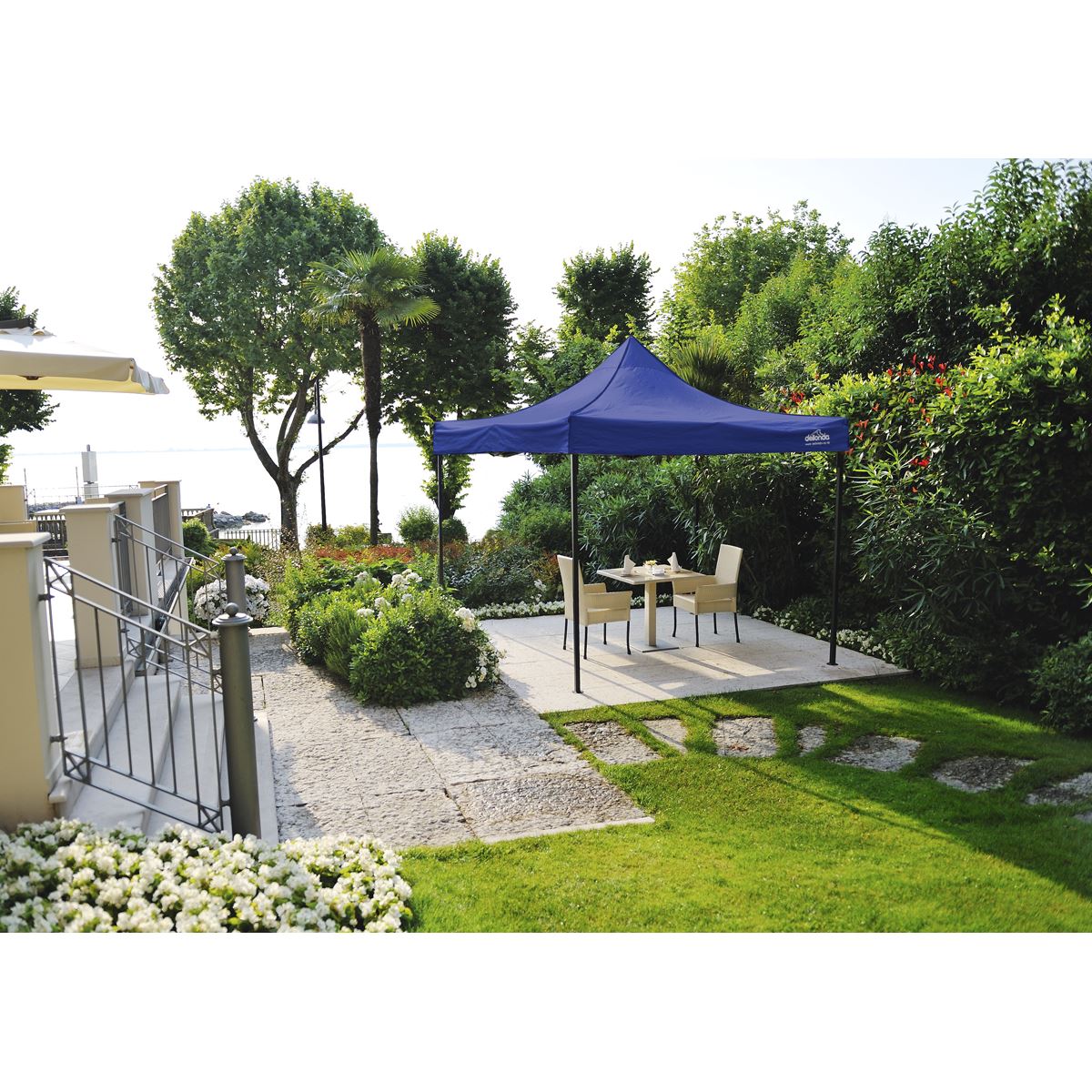 Dellonda Blue Premium 2x2m Pop-Up Gazebo, Heavy Duty, PVC Coated, Water Resistant Fabric, Supplied with Carry Bag & Accesories