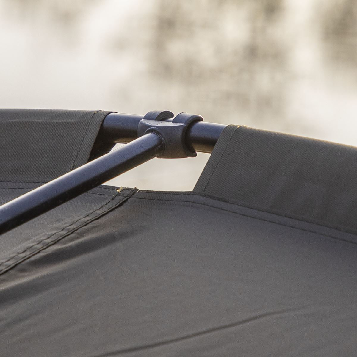 Dellonda Two-Person Fishing Bivvy Tent